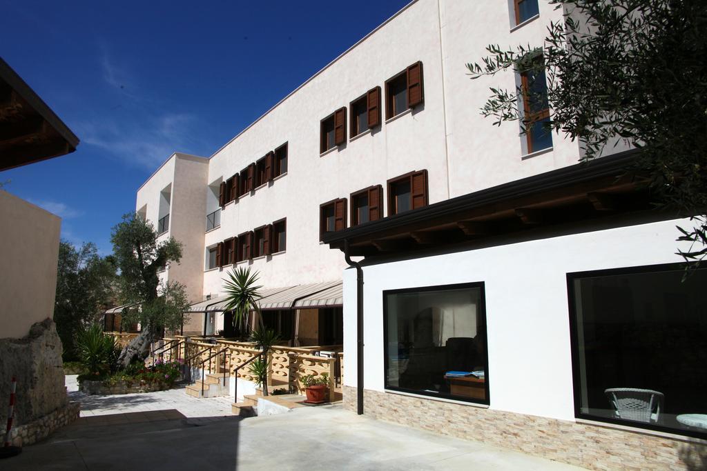 Agricostella Agriturismo Vieste Buitenkant foto